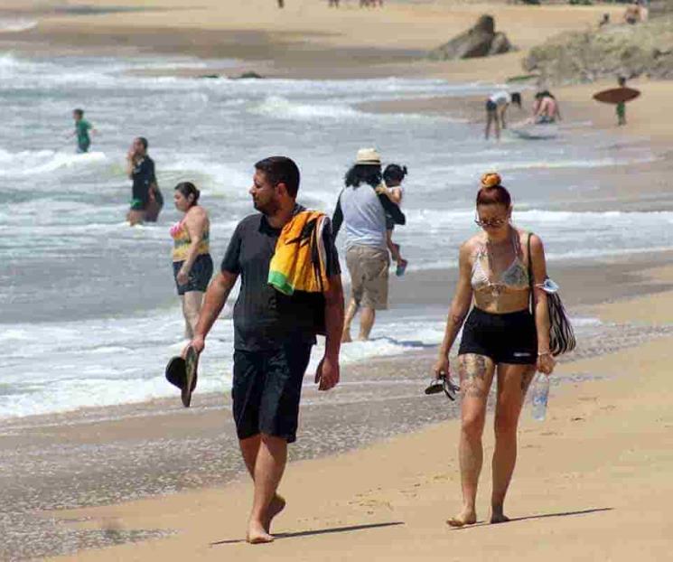 Turismo internacional repunta en marzo