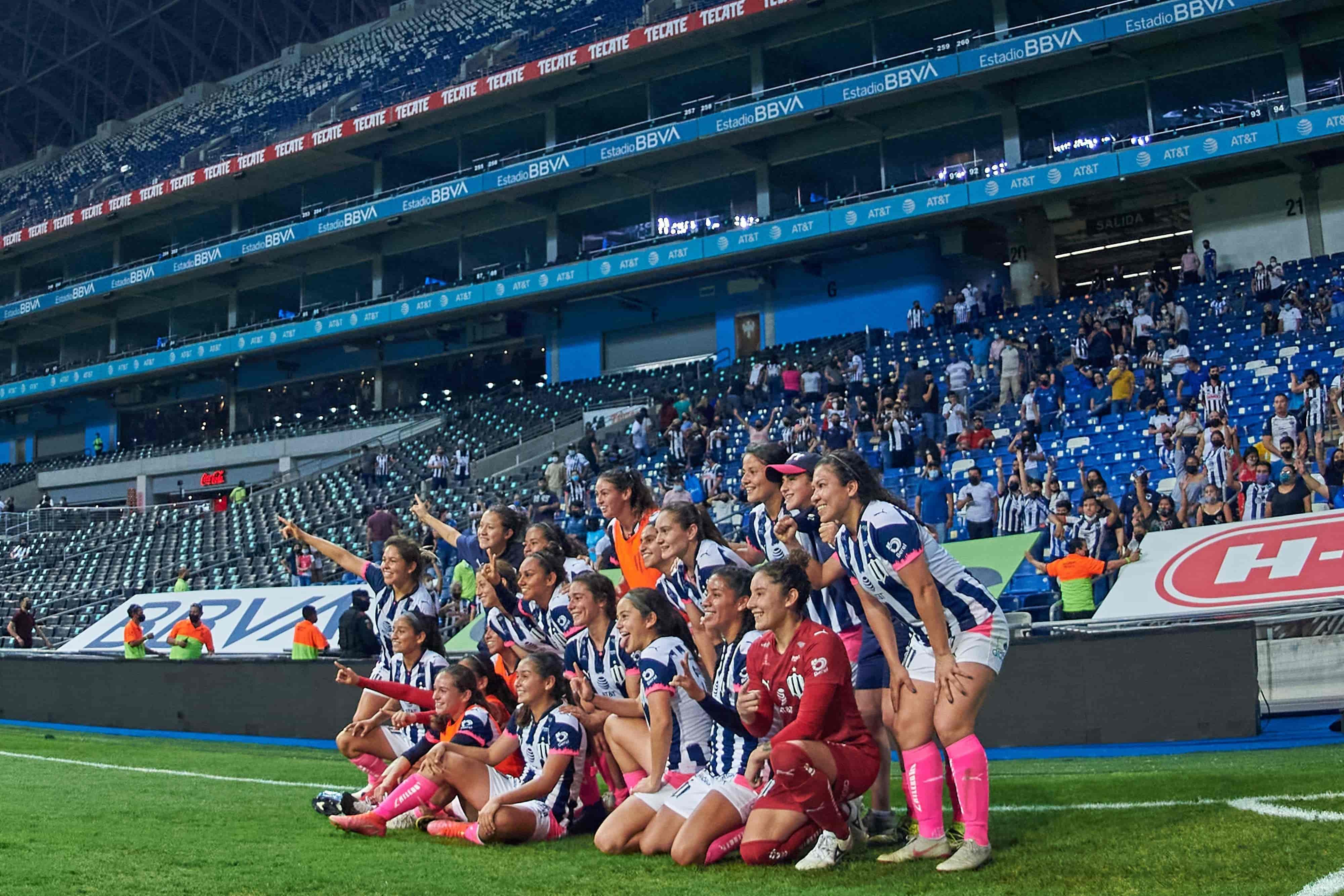 Monterrey (4) 2-1 (2) Pumas UNAM CFV