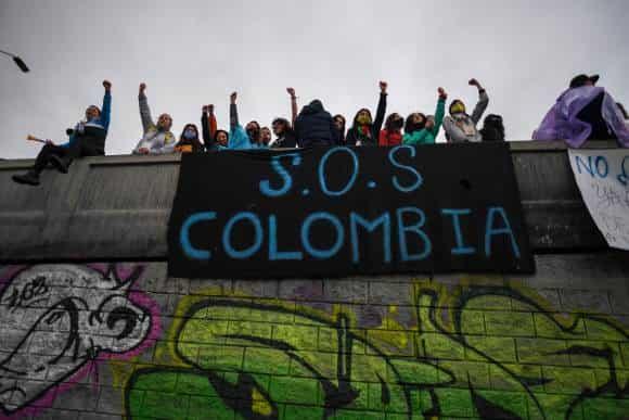 Crecen consignas anti Duque en Colombia