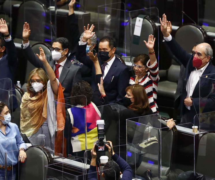 Desigualdad de género en administración federal persiste Desigualdad de género en administración federal persiste