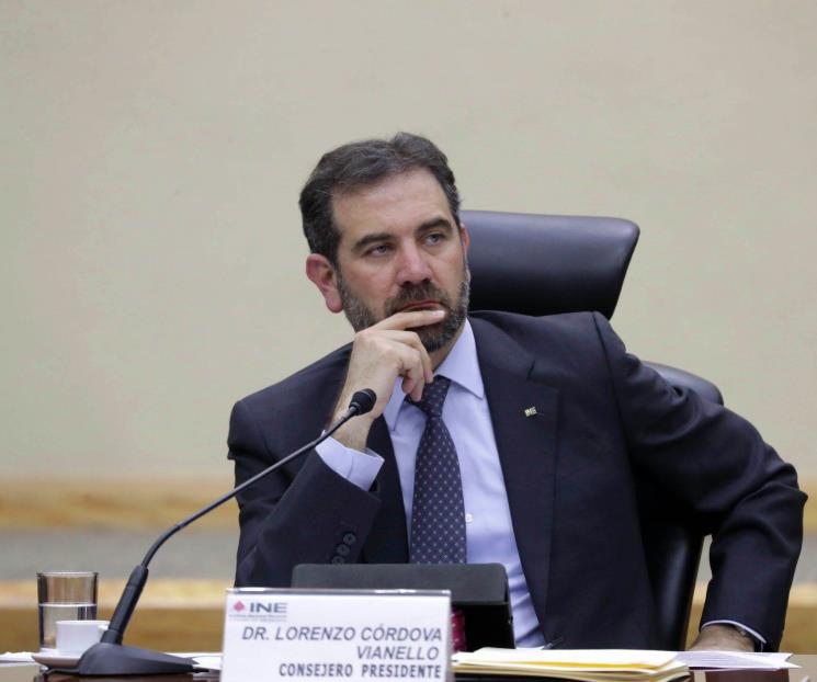 Descarta Córdova retirar candidaturas