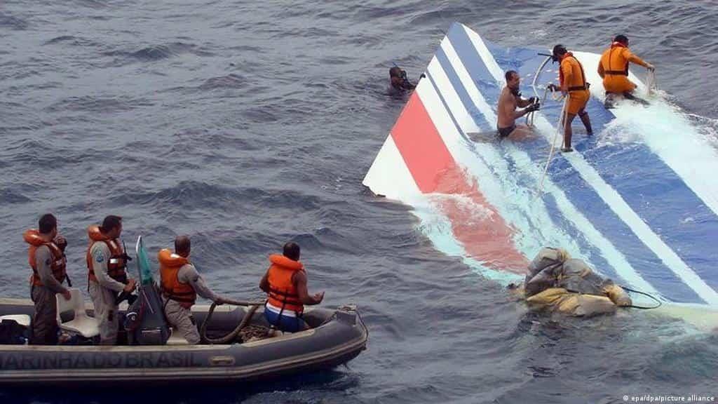 Ordena Corte  juicio por caída de vuelo Río-París