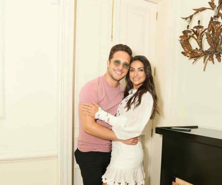 Boneta habla por primera vez de su romance con Renata Notni