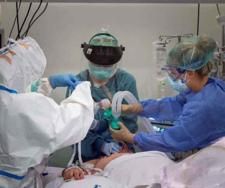 De enfermeros, 40% de contagios en sector