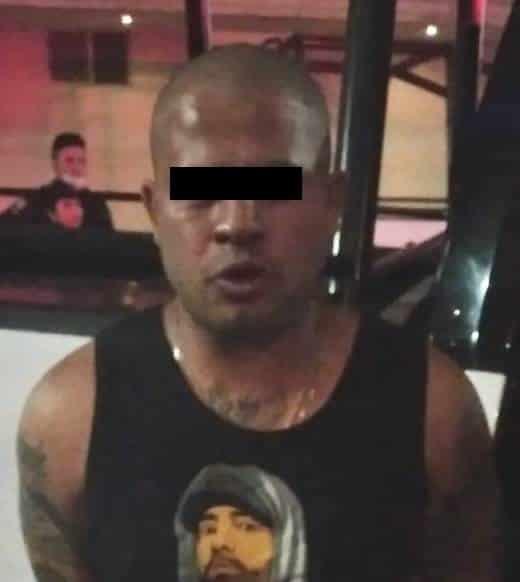 Arrestan a hondureño por intentar agredir a policías