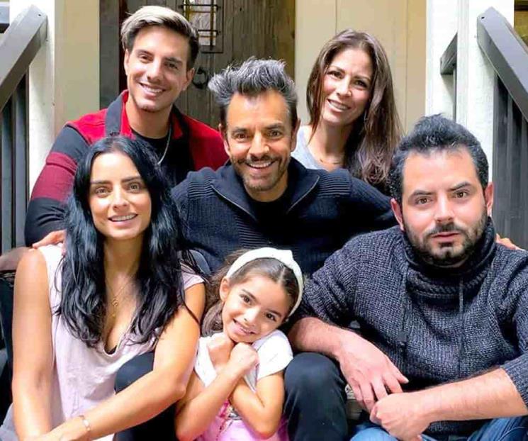 Los Derbez toman  terapia por reality