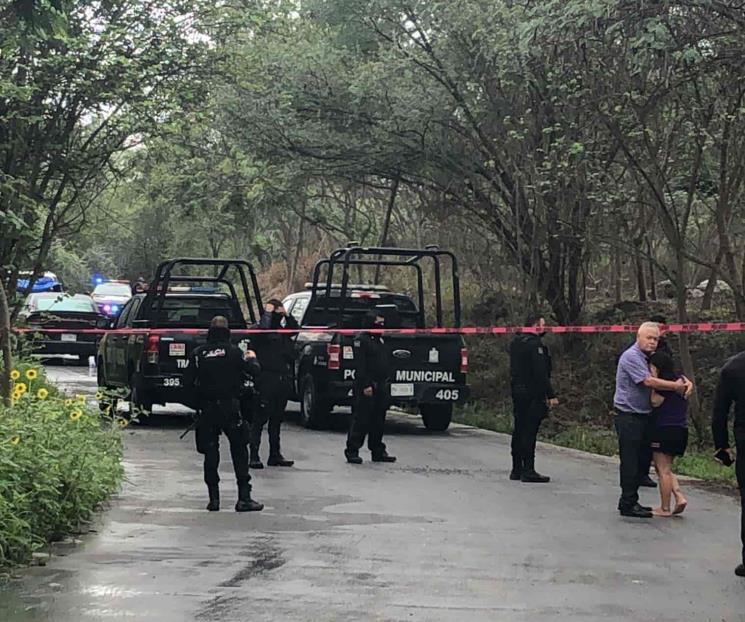 Encuentran cadáver de hombre en Santiago NL
