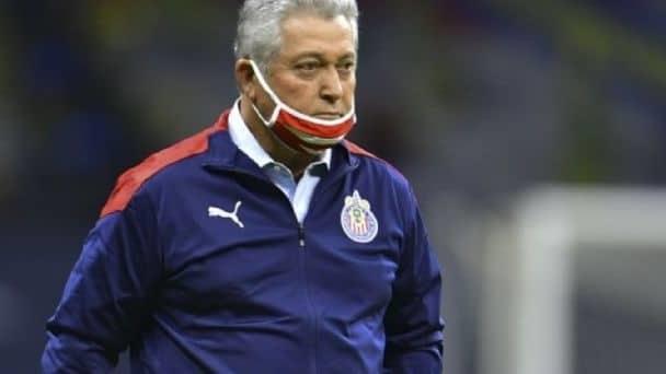 Renueva Vuce con Chivas