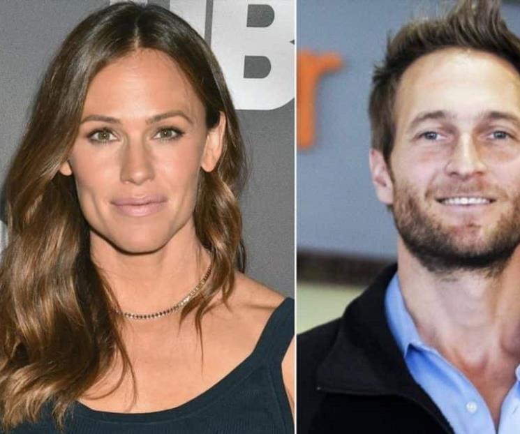 Jennifer Garner regresa con su exnovio John Miller