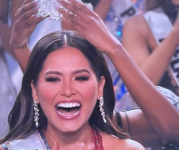 Andrea Meza es coronada como Miss Universo 2021