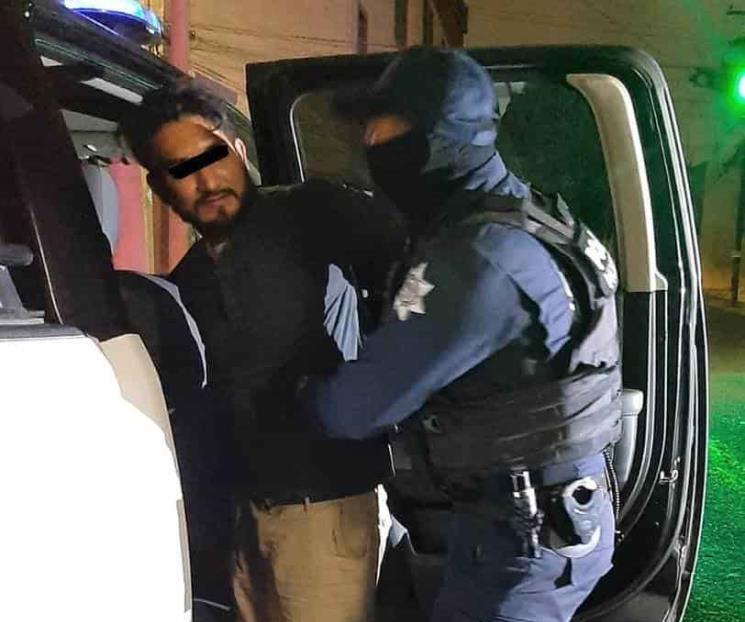 Cae por causar daños en camioneta