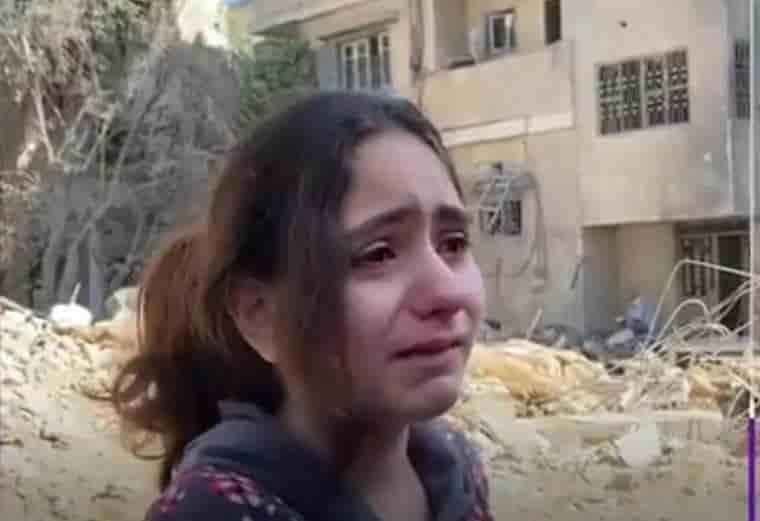 ¿Qué hicimos para merecer esto?: Niña palestina ¿Qué hicimos para merecer esto?: Niña palestina