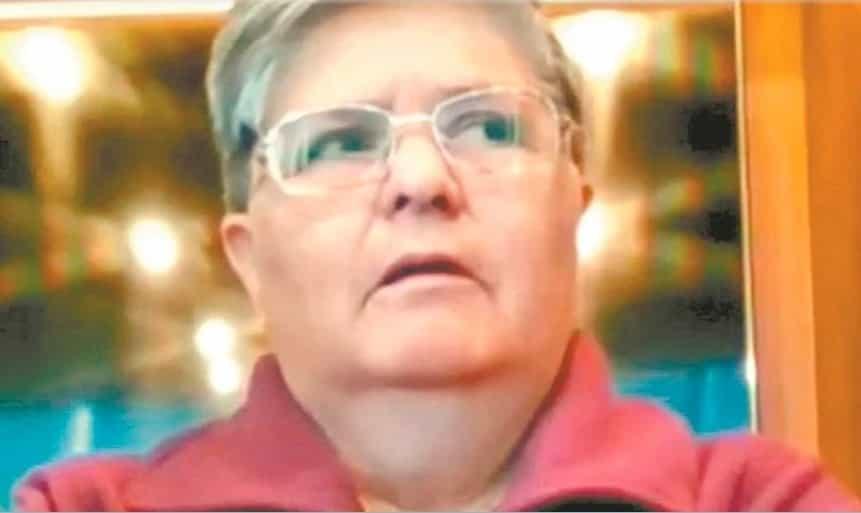 Por ser lesbiana, le prohíben dar clases de religión