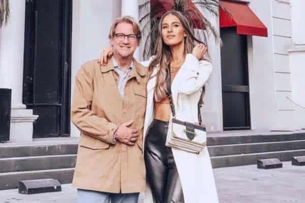 Esposa e hija de Roemer responden en redes a denunciante