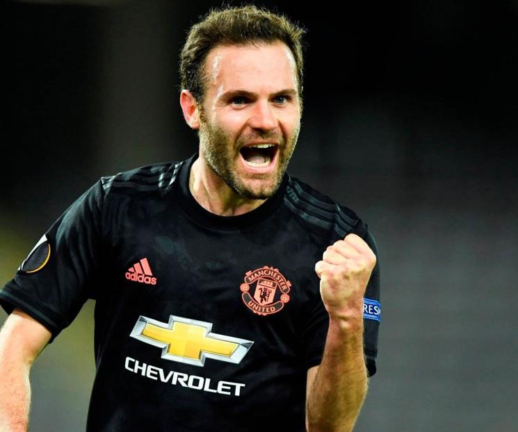 No descartan en el United seguir con Juan Mata