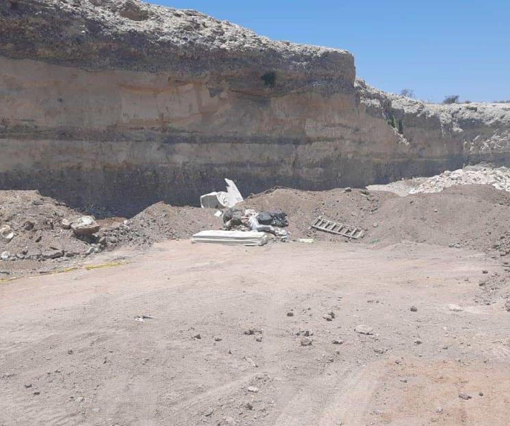 Encuentran cadáver en terreno baldío