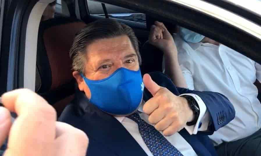 Llegó Miguel Herrera ya a Monterrey