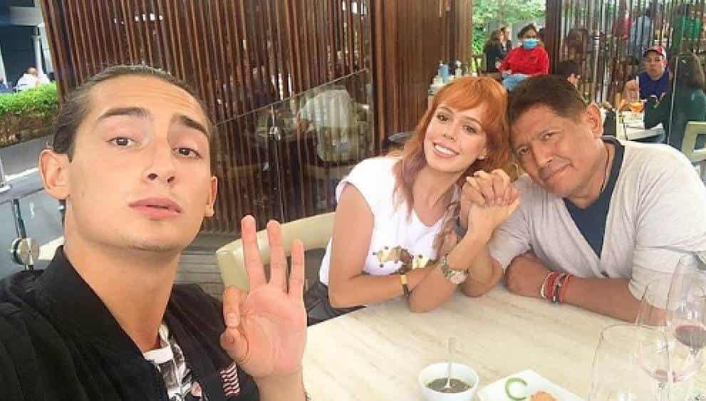 Juan Osorio estrena noviazgo con actriz más joven que él Juan Osorio estrena noviazgo con actriz más joven que él