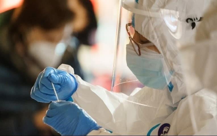 Descartan peligro por marineros contagiados con cepa India