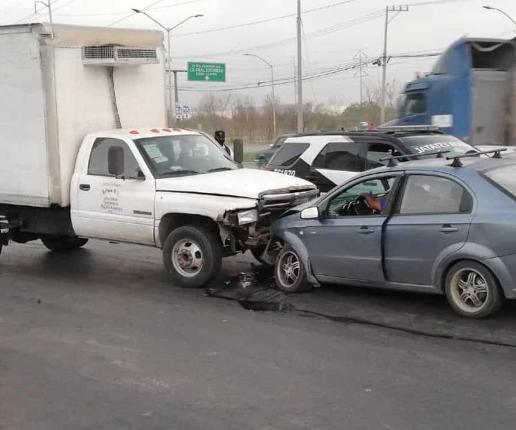 Choque frontal deja 2 lesionados en San Nicolás