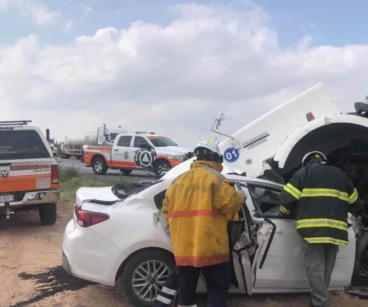 Choque frontal deja 2 muertos en Mina NL Choque frontal deja 2 muertos en Mina NL