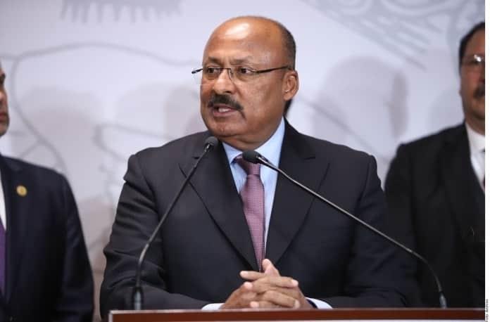 Reportan mejoría en la salud del coordinador del PRI