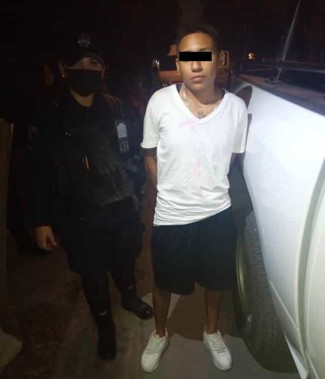 Sorprendidos robando el catalizador de una camioneta