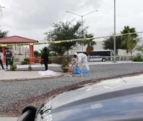 Muere en plaza pública en Salinas