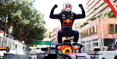 Checo es cuarto; Verstappen gana en Mónaco