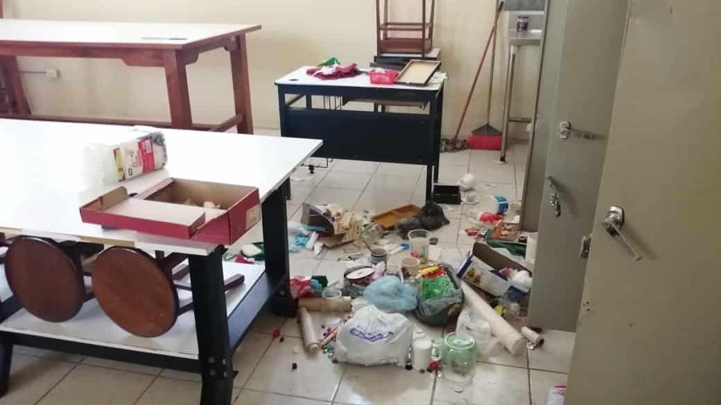 Piden maestros mantenimiento permanente a escuelas