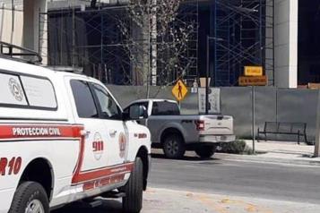 Resulta grave al caer de escalera