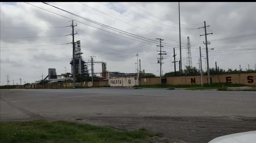 Accidente laboral en refinería de Cadereyta deja un muerto