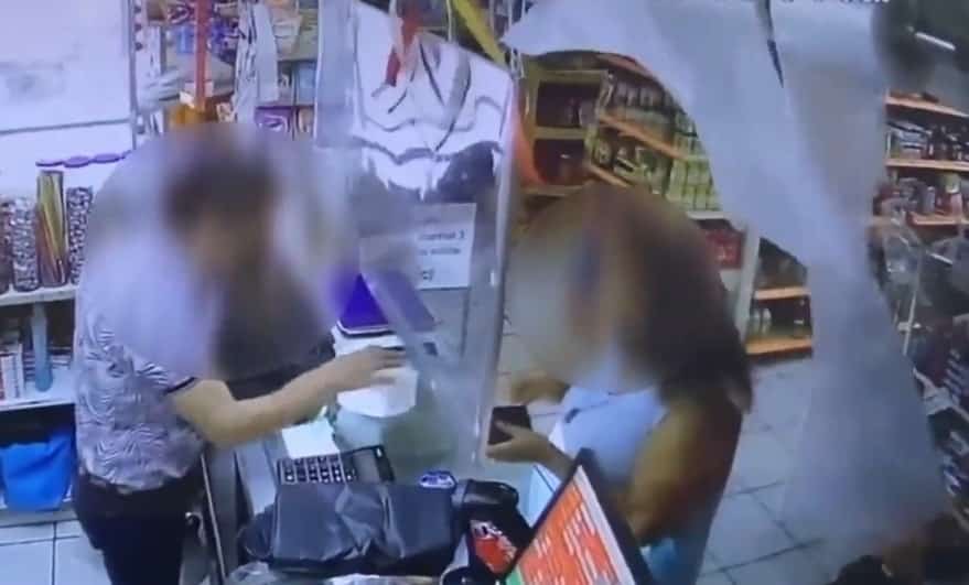 Tres delincuentes asaltaron con lujo de violencia, una tienda de abarrotes