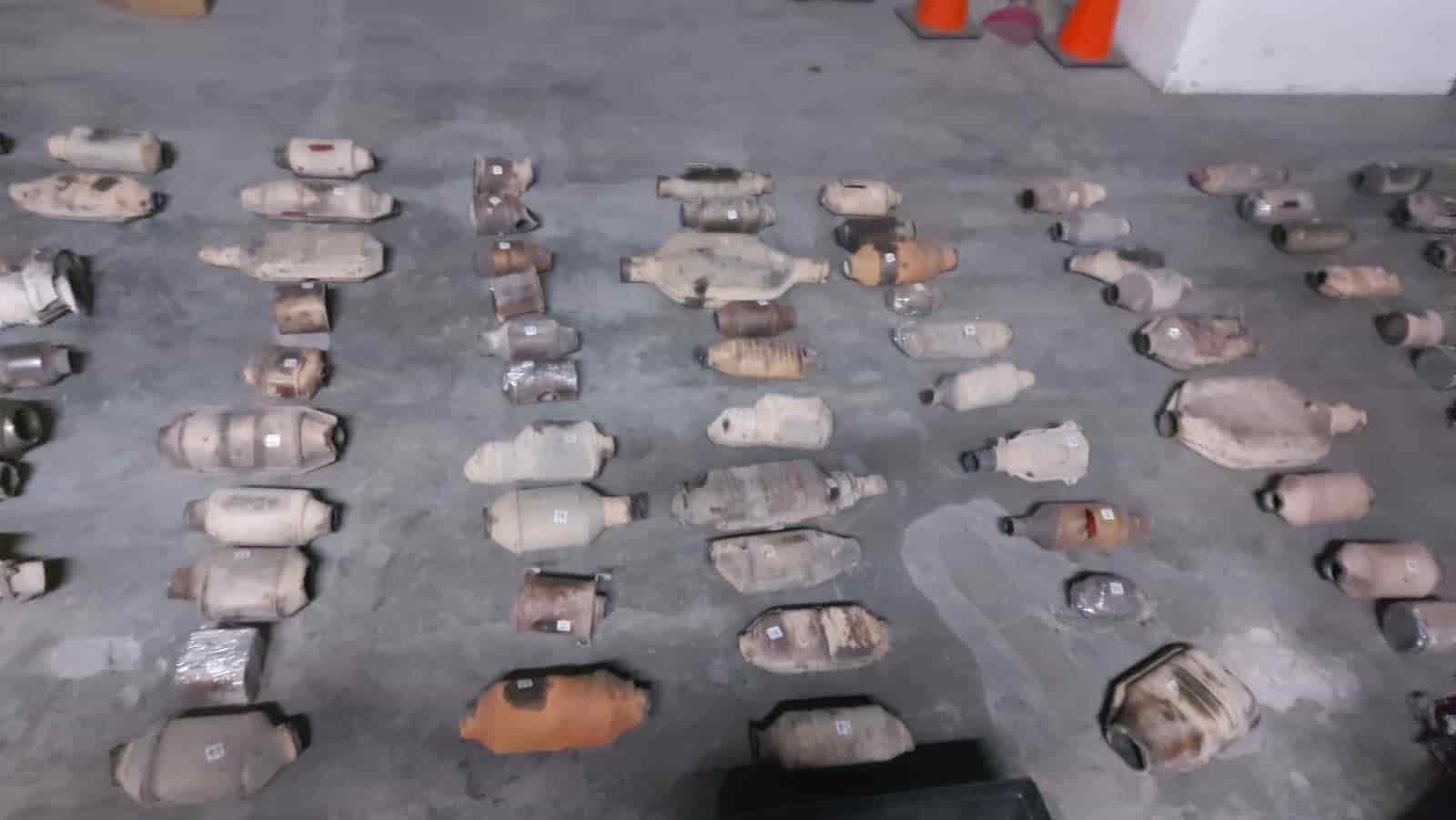 fueron encontrados 157 catalizadores de vehículos durante cateos en San Nicolás