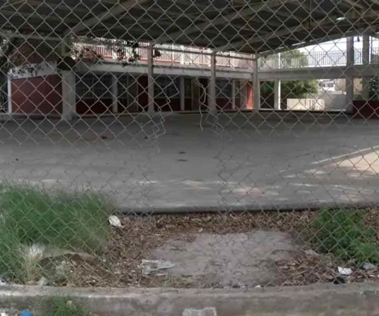 Roba baradal de escuela