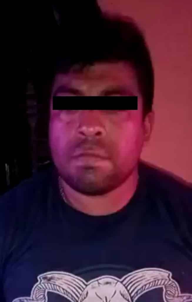 Viajaban en un vehículo donde se encontró un arma de fuego