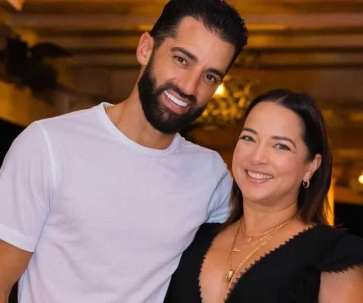 Adamari López se separa de su esposo Toni Costa Adamari López se separa de su esposo Toni Costa
