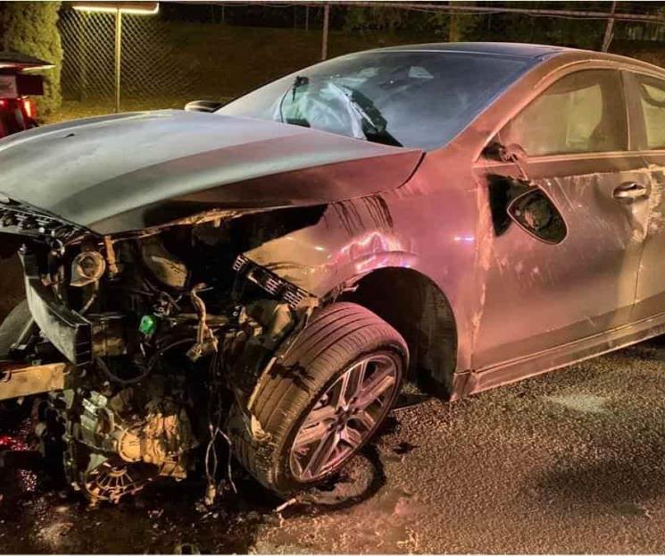Hijo de Juninho estrella su coche en de Monterrey