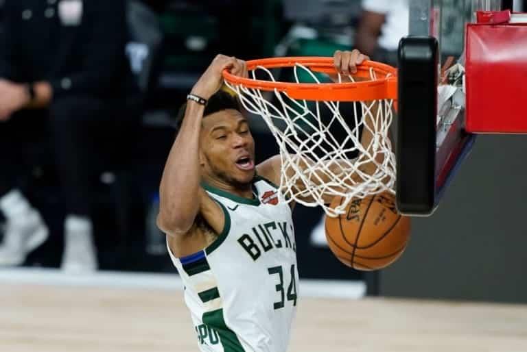 Milwaukee, a un triunfo de eliminar a Miami