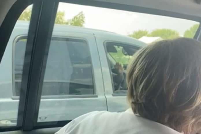 Refutan a Delgado: personas no portaban armas Refutan a Delgado: personas no portaban armas