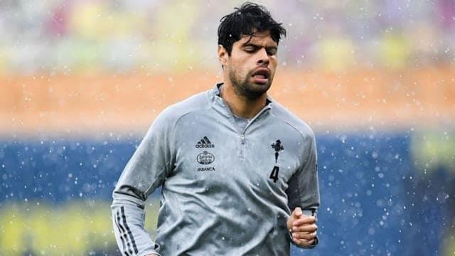 Rayados acelera para fichar a Néstor Araujo