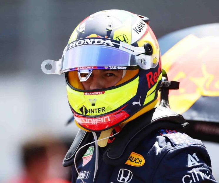 Estaría Checo cerca de renovar con Red Bull