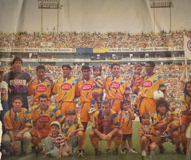 Destacan felinos su ascenso de hace 24 años Destacan felinos su ascenso de hace 24 años