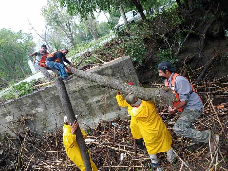 20 familias quedaron incomunicadas en Allende