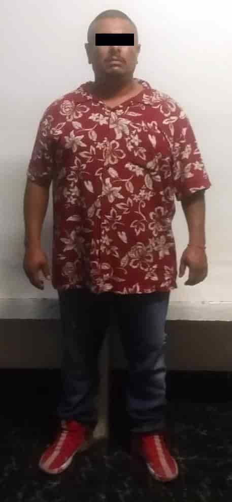 Detienen a dos con pistola y droga Detienen a dos con pistola y droga