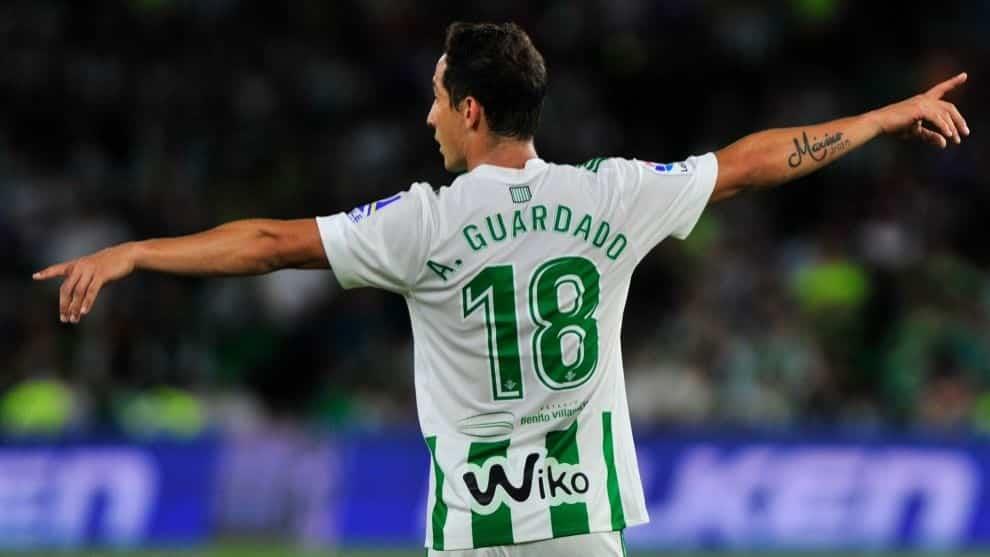Andrés Guardado, otra opción en Rayados