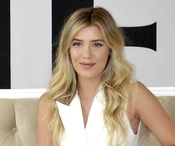 Molesta a Michelle Salas tratamiento en la serie Molesta a Michelle Salas tratamiento en la serie