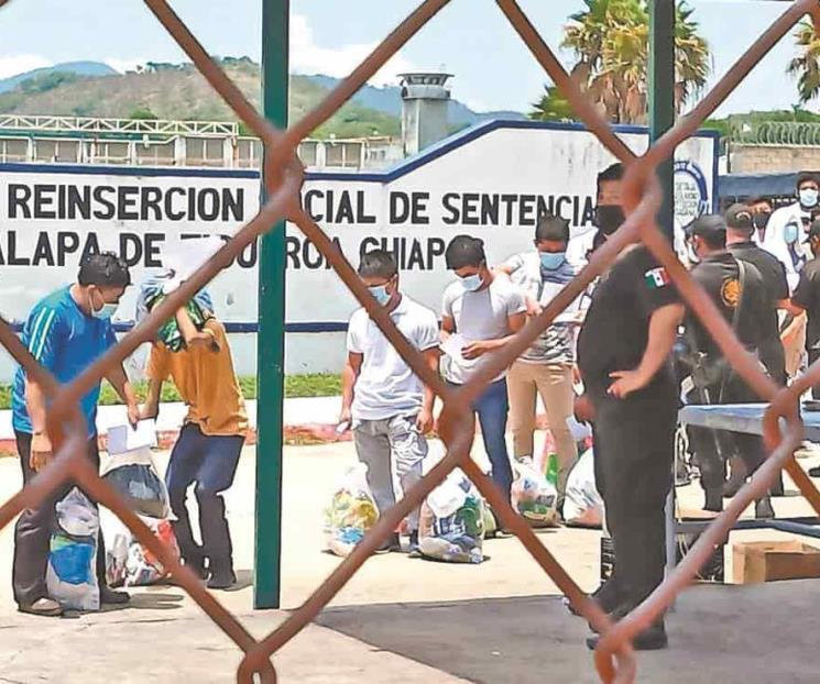 Enfrentarán normalistas su proceso en libertad Enfrentarán normalistas su proceso en libertad