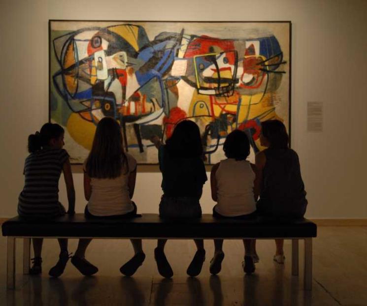 Promocionan obra de jóvenes creadores Promocionan obra de jóvenes creadores