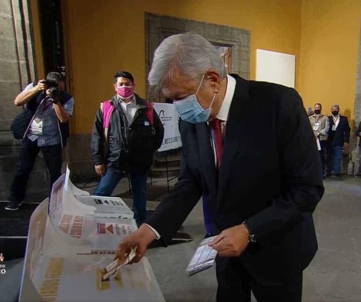 ¡Qué viva la democracia!: AMLO vota este domingo ¡Qué viva la democracia!: AMLO vota este domingo